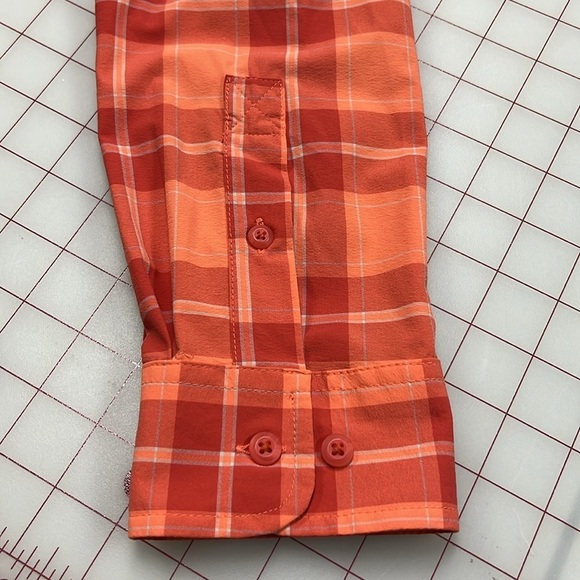DULUTH TRADING Outdoor Hiking Cabin Vented Fishing Orange Plaid Nylon Shirt L - Picture 8 of 16